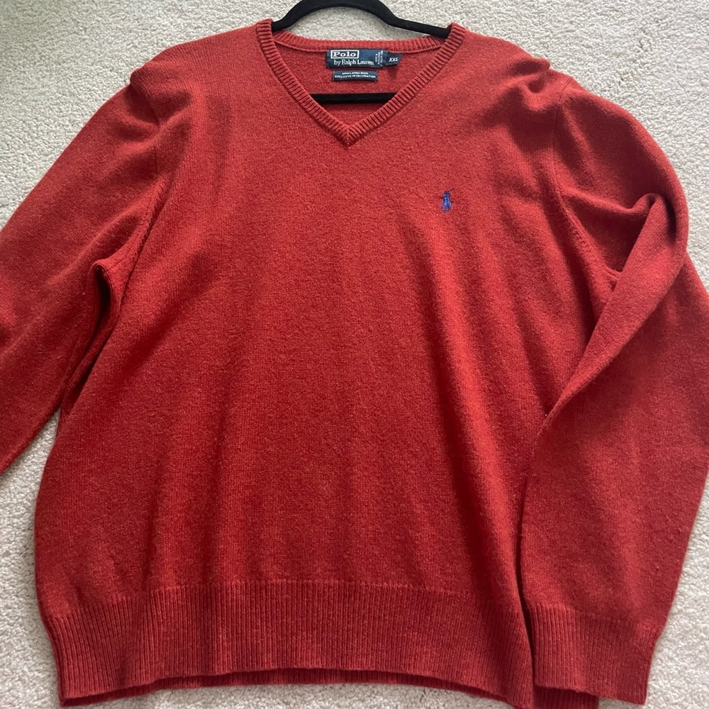 Mens Ralph Lauren v neck. 100% lambs wool